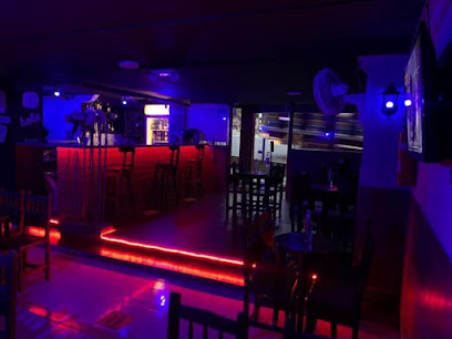 VAQUEROS Discoteca-Bar - Cra. 40 #52-41, La Candelaria, Medellín, La Candelaria, Medellín, Antioquia, Colombia