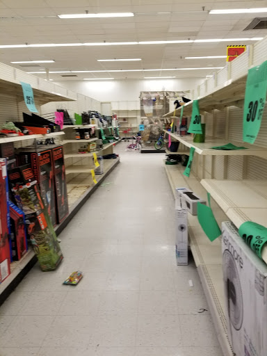 Shopping Mall «Route 6 Mall», reviews and photos, 650 Old Willow Ave, Honesdale, PA 18431, USA