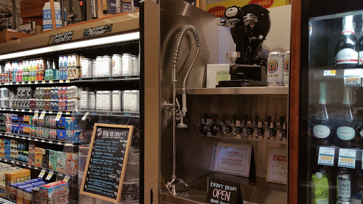 Grocery Store «Stadium Thriftway», reviews and photos, 618 N 1st St, Tacoma, WA 98403, USA