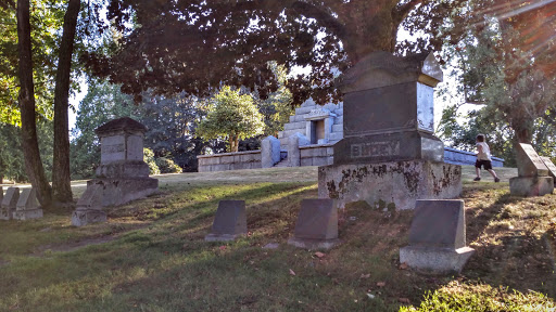 Funeral Home «Evergreen Funeral Home and Cemetery», reviews and photos, 4504 Broadway St., Everett, WA 98203, USA