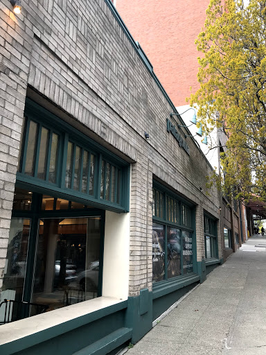 Clothing Store «Patagonia Seattle», reviews and photos, 2100 1st Ave, Seattle, WA 98121, USA