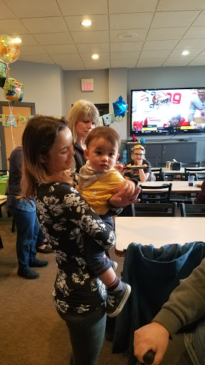 Pizza Restaurant «Round Table Pizza», reviews and photos, 5500 Olympic Dr NW, Gig Harbor, WA 98335, USA