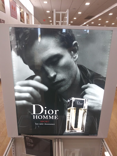 Cosmetics Store «Ulta Beauty», reviews and photos, 257 E 17th St, Costa Mesa, CA 92627, USA