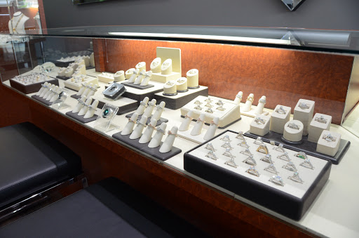 Jewelry Store «Jewelry Gallery - Westfield», reviews and photos, 17425 Carey Rd, Westfield, IN 46074, USA