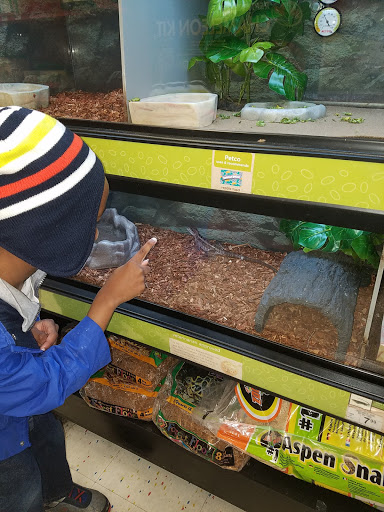 Pet Supply Store «Petco Animal Supplies», reviews and photos, 2350 Central Park Ave, Yonkers, NY 10710, USA