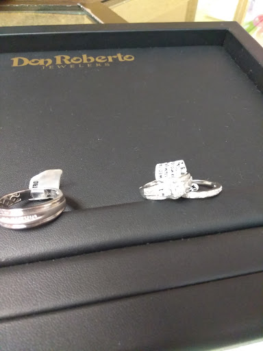 Jeweler «Don Roberto Jewelers», reviews and photos, 813 N Avalon Blvd, Wilmington, CA 90744, USA