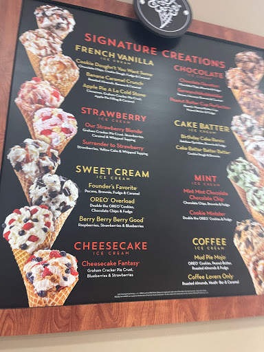 Ice Cream Shop «Cold Stone Creamery», reviews and photos, 114 W 47th St, Kansas City, MO 64112, USA