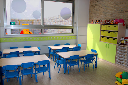 Escuela infantil en Valencia La Aurora 3 Carrer de l'Erudit Orellana, 8, Extramurs, 46008 Valencia, España