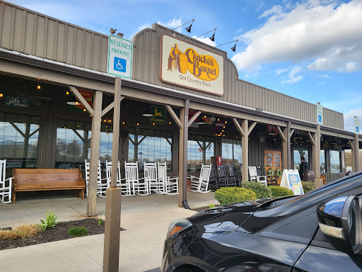 American Restaurant «Cracker Barrel Old Country Store», reviews and photos, 40 Frontage Rd, Lafayette, IN 47905, USA