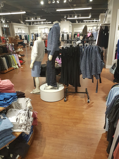 Clothing Store «Banana Republic», reviews and photos, 820 W Stacy Rd, Allen, TX 75013, USA