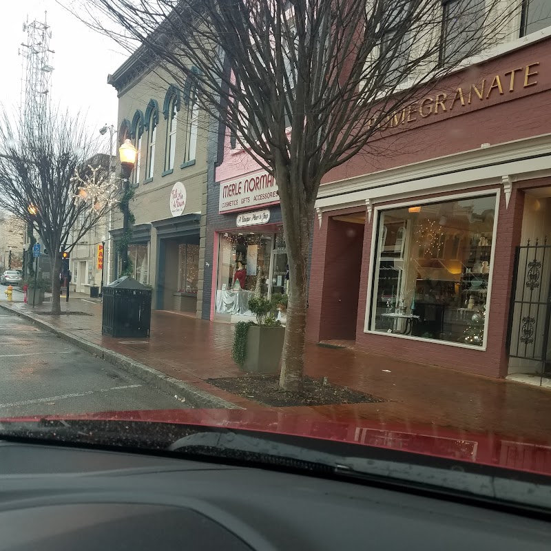 UPS DROP BOX