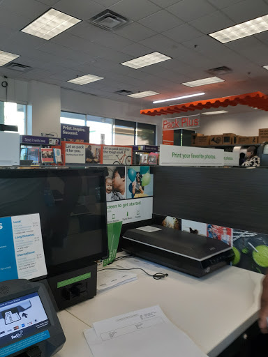 Print Shop «FedEx Office Print & Ship Center», reviews and photos, 7400 Laguna Blvd, Elk Grove, CA 95758, USA