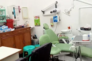 Dental Abode image