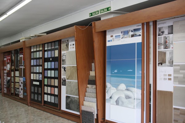 Materiales y Accesorios Louro, S.L