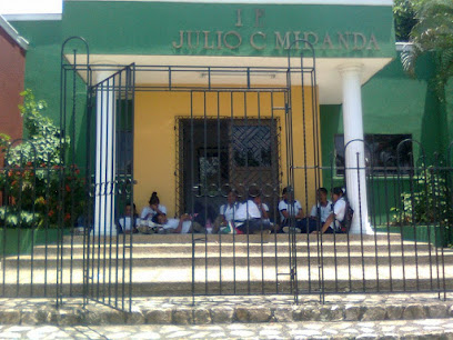 Institución Educativa Julio C. Miranda