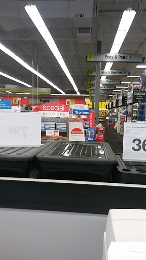 Office Supply Store «Staples», reviews and photos, 270 Upland Square Dr, Pottstown, PA 19464, USA