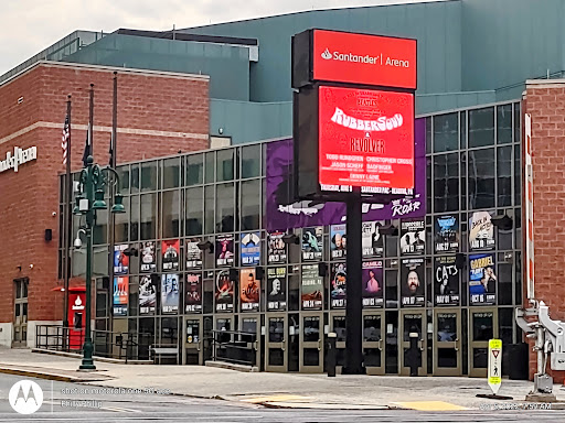 Dunkin Donuts, 645 Penn St, Reading, PA 19601, USA, 