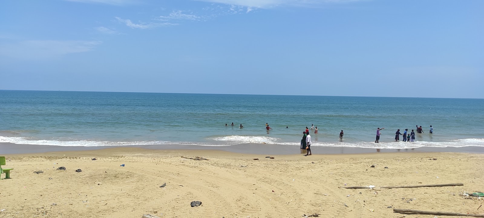 Fotografija Mypadu Beach z svetel pesek površino