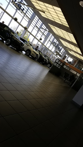 Car Dealer «Hall Nissan Chesapeake», reviews and photos, 3417 Western Branch Blvd, Chesapeake, VA 23321, USA