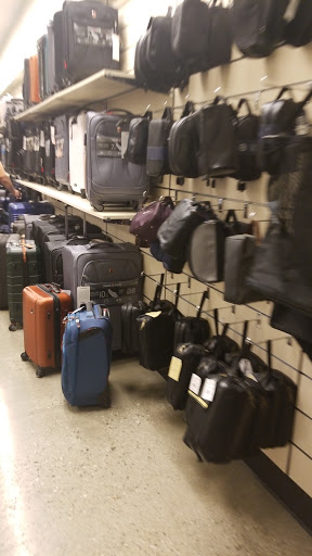 Department Store «Nordstrom Rack», reviews and photos, 3363 E Foothill Blvd, Pasadena, CA 91107, USA