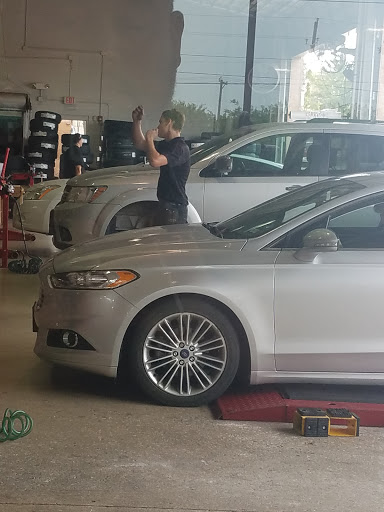 Tire Shop «Discount Tire Store - Keller, TX», reviews and photos, 1701 S Main St, Keller, TX 76248, USA