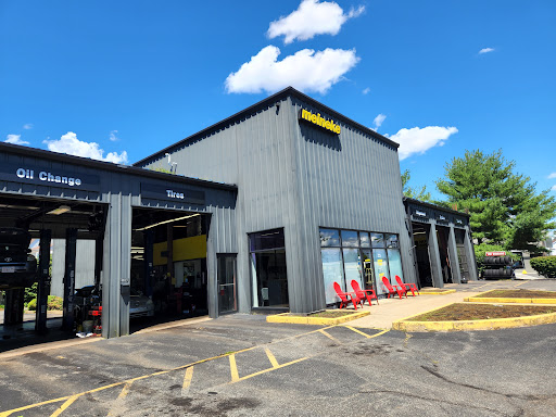Auto Repair Shop «Meineke Car Care Center», reviews and photos, 543A Dartmouth St, South Dartmouth, MA 02748, USA