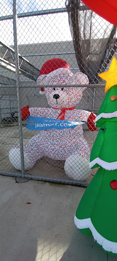 Discount Store «Walmart», reviews and photos, 1309 E Hackberry St, Salem, IN 47167, USA