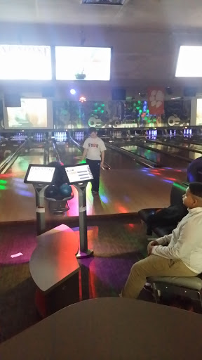 Bowling Alley «Paradise Lanes», reviews and photos, 469 E Blackstock Rd, Spartanburg, SC 29301, USA