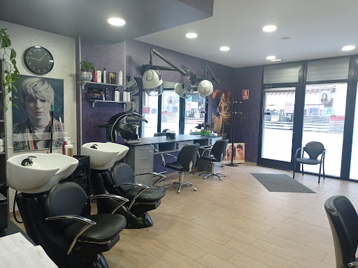 Peluquería Unisex Péiname en La Puebla de Montalbán, Toledo