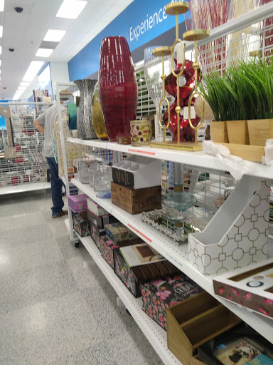 Clothing Store «Ross Dress for Less», reviews and photos, 3129 Market Center Drive, Morrisville, NC 27560, USA