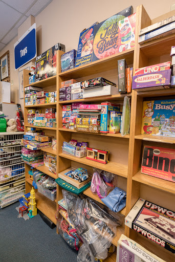 Thrift Store «ECA Thrift Shop», reviews and photos, 12451 116th Ave NE, Kirkland, WA 98034, USA