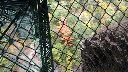 Gift Shop «Quechee Gorge Gifts & Sportswear», reviews and photos, 6053 Woodstock Rd, Quechee, VT 05059, USA