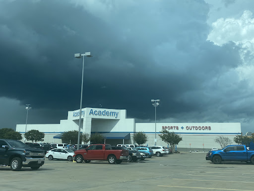 Sporting Goods Store «Academy Sports + Outdoors», reviews and photos, 1351 S Interstate Hwy 35, Round Rock, TX 78664, USA