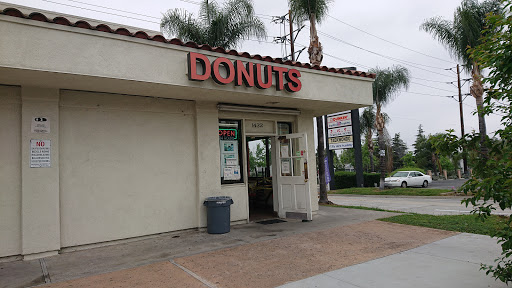 Rainbow Donuts, 1432 S Azusa Ave, West Covina, CA 91791, USA, 