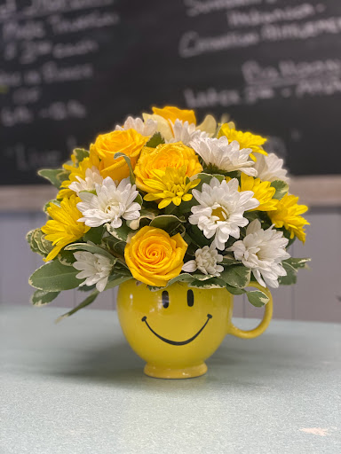 Florist «Tall Tree Floral Designs», reviews and photos, 143 Medford Ave, Patchogue, NY 11772, USA