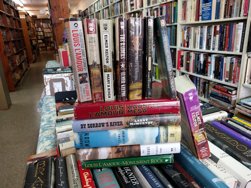 Used Book Store «SSD Books», reviews and photos, 403 E New Haven Ave # A, Melbourne, FL 32901, USA