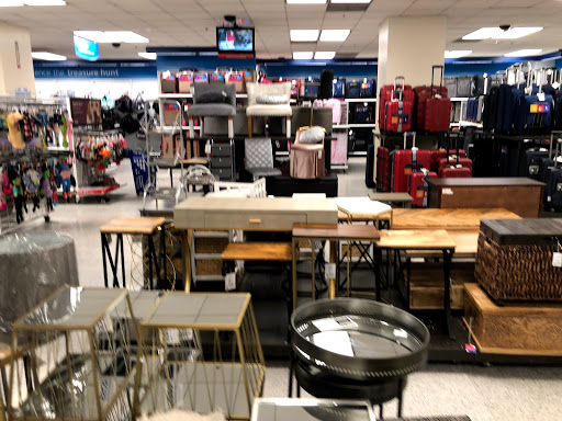 Clothing Store «Ross Dress for Less», reviews and photos, 19 Colma Blvd, Colma, CA 94014, USA