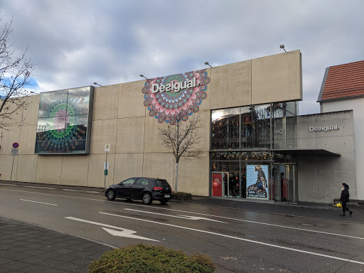 Desigual Outlet Store