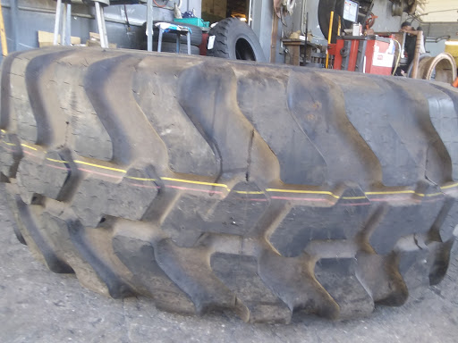 Tire Shop «Big T Tire Pros», reviews and photos, 1109 W Main St, Avon Park, FL 33825, USA