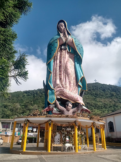 Monumental Vírgen de Guadalupe
