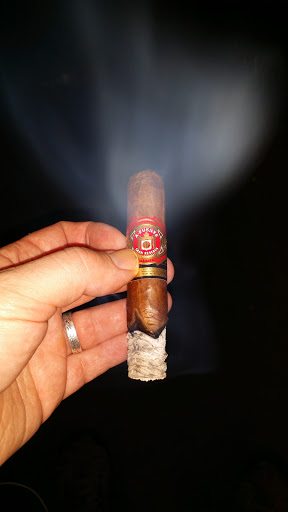 Tobacco Shop «Straus Tobacconist», reviews and photos, 410 Walnut St, Cincinnati, OH 45202, USA