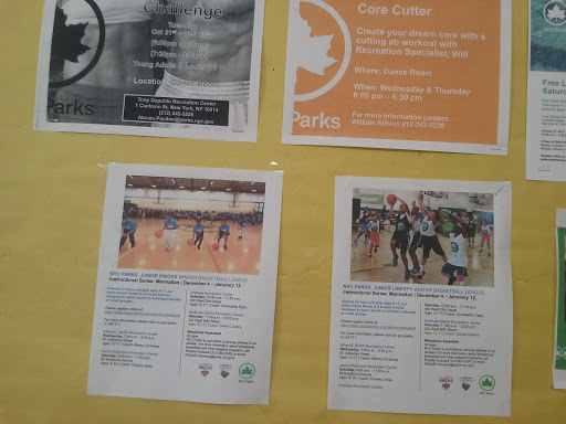 Recreation Center «Tony Dapolito Recreation Center», reviews and photos, 1 Clarkson St, New York, NY 10014, USA