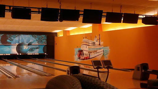 Bowling Alley «Executive Strike & Spare Family Fun Center», reviews and photos, 911 Phillips Ln, Louisville, KY 40209, USA