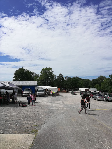 Flea Market «Parkland Flea Market & Restaurant», reviews and photos, 4994 Murfreesboro Rd, Lebanon, TN 37090, USA