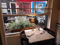 Atmosphère du Restaurant français Le P'tit Troquet à Paris - n°7