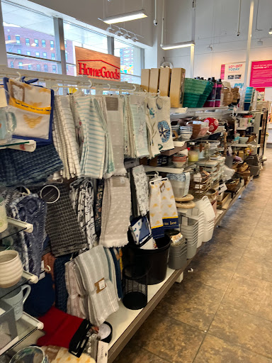 Department Store «HomeGoods», reviews and photos, 2201 Nostrand Ave, Brooklyn, NY 11210, USA