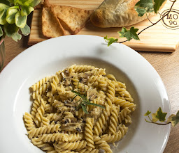 Mil Ocho Noventa photo