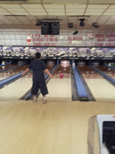 Bowling Alley «McKinley Lanes Bowling Center», reviews and photos, 2666 Robbins Ave, Niles, OH 44446, USA