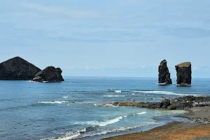 Praia dos Mosteiros image