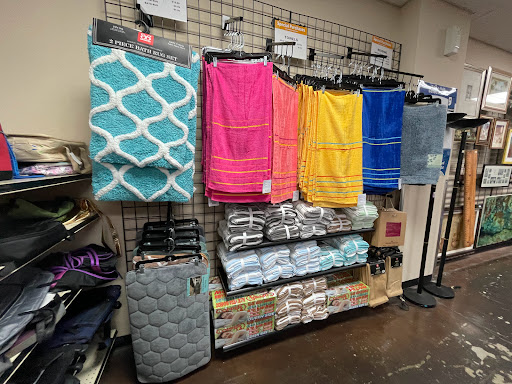 Thrift Store «Goodwill Retail & Donation Center», reviews and photos